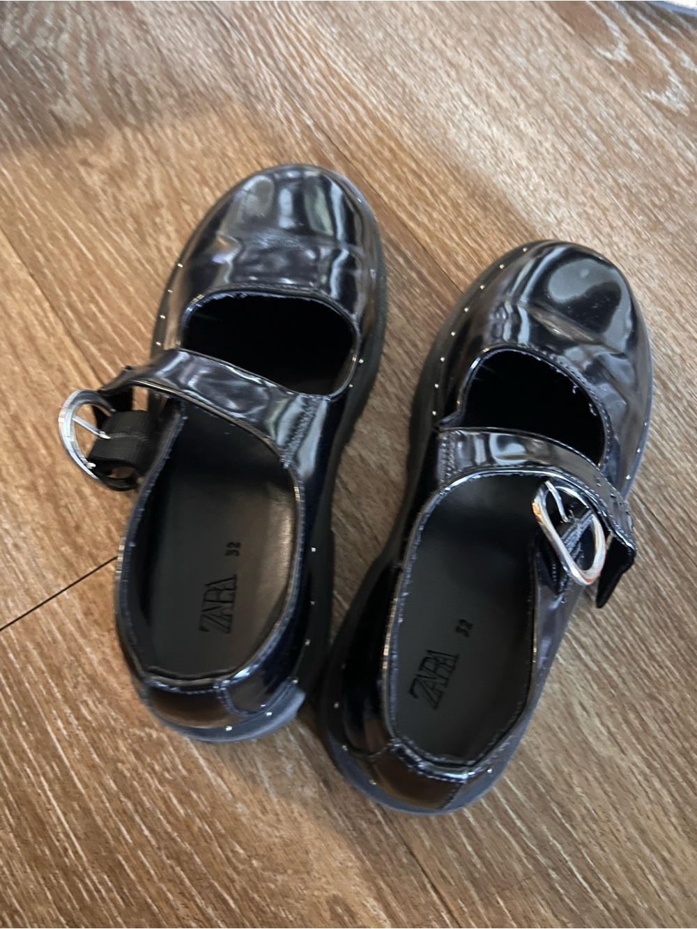 Zara Girls Black Patent Mary Jane Strap Shoes with Silver Buckle - Picture 3 of 3